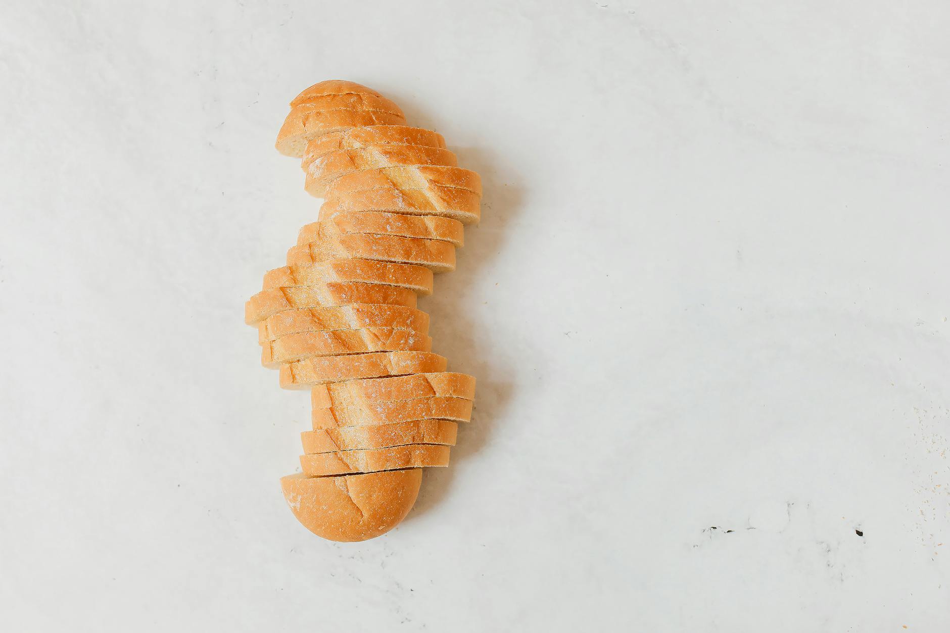 Is Plain Toast Safe for Cats to Eat?