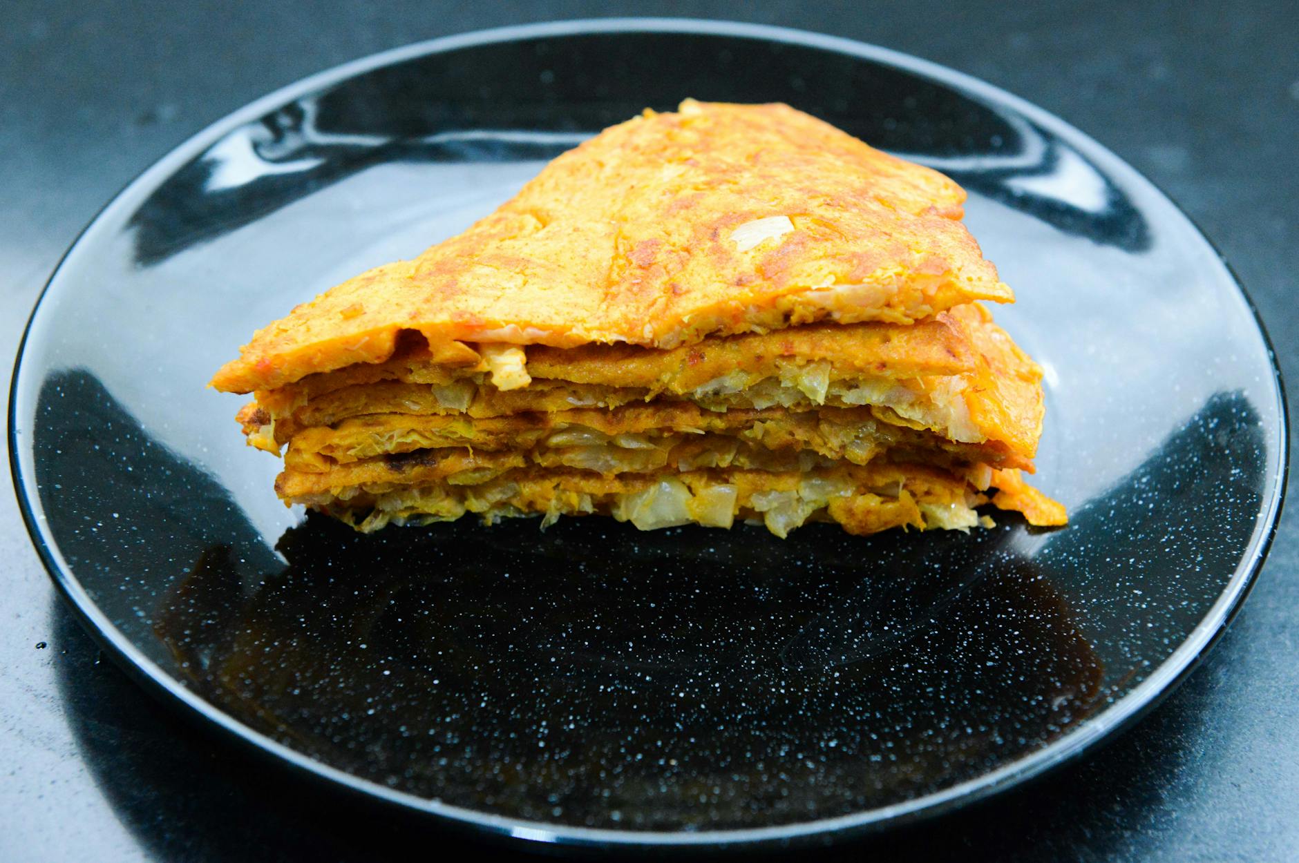 Are Scrambled Eggs Safe for Cats - Featured image