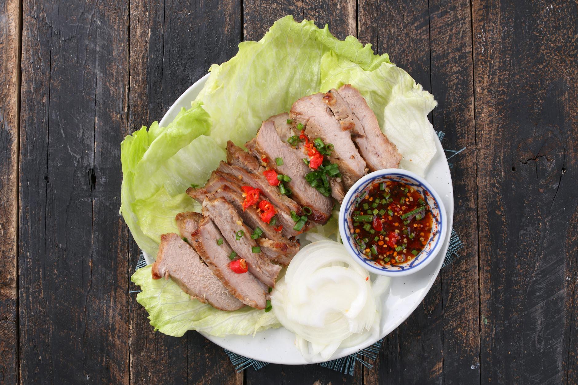 Can Cats Eat Pork Safely - Featured image