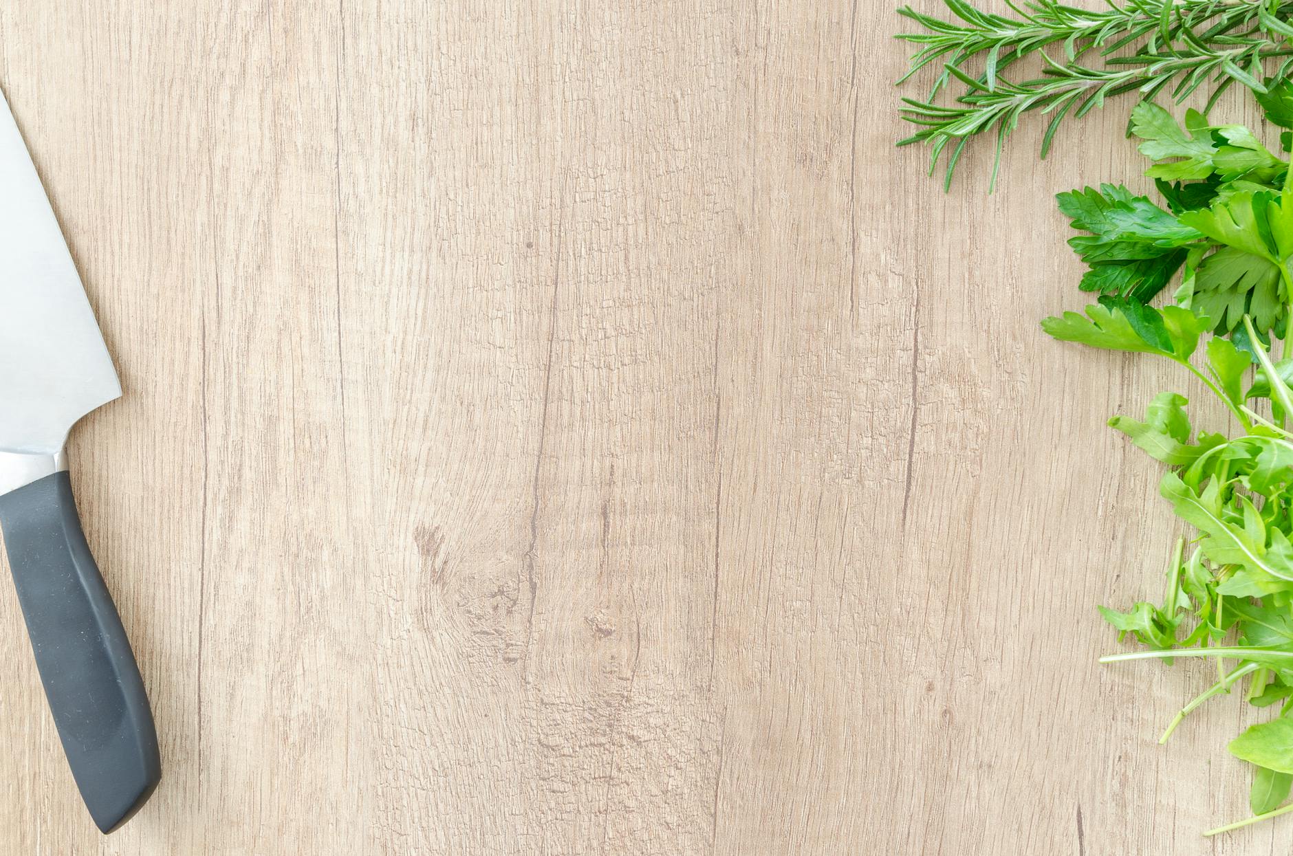 What to Do If Your Cat Eats Chives