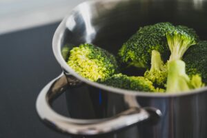 Is Broccoli Safe for Cats - Featured image