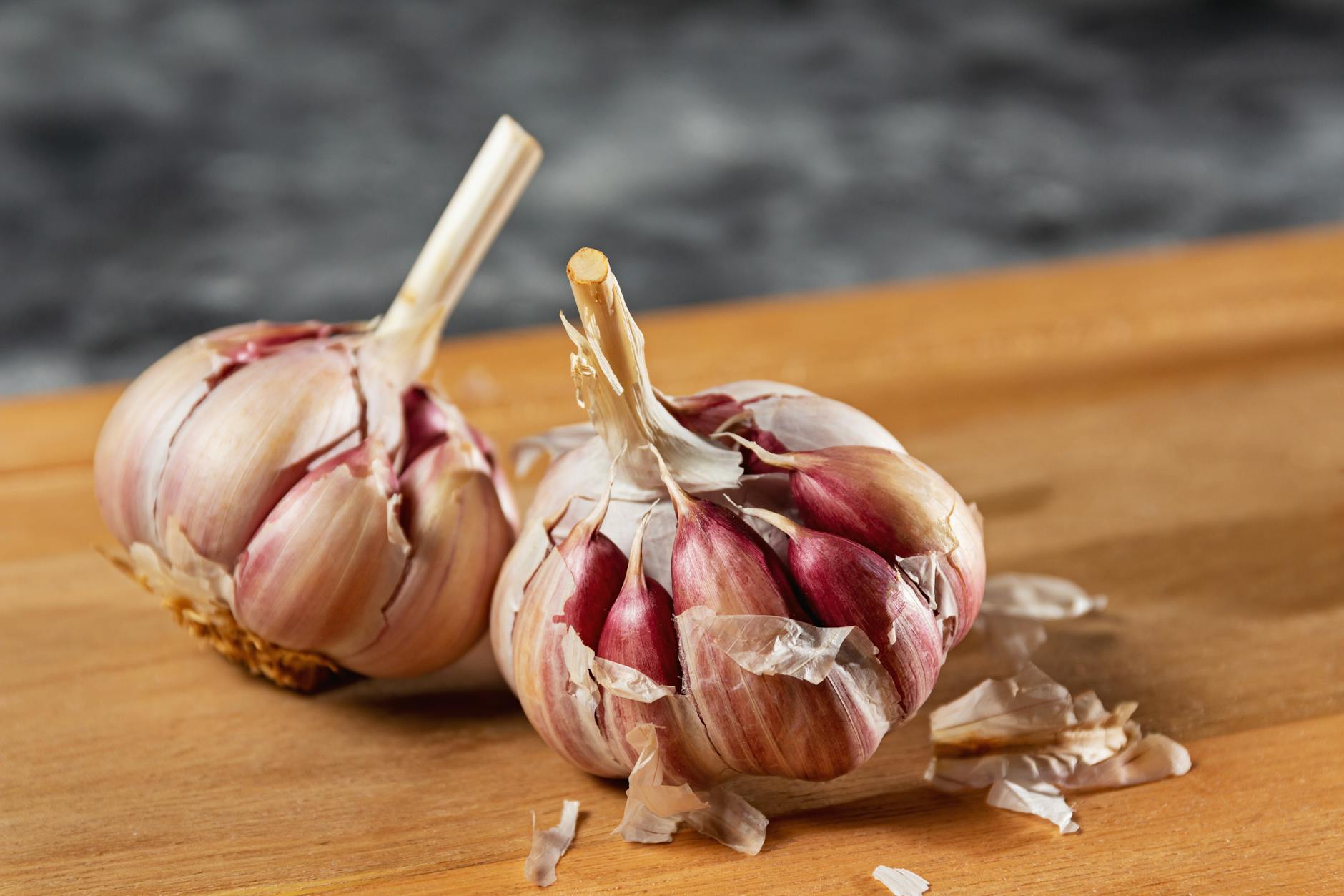 How Does Garlic Toxicity Affect Cats?