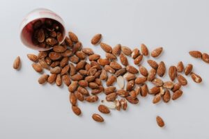 is it safe for cats to eat almonds - Featured image