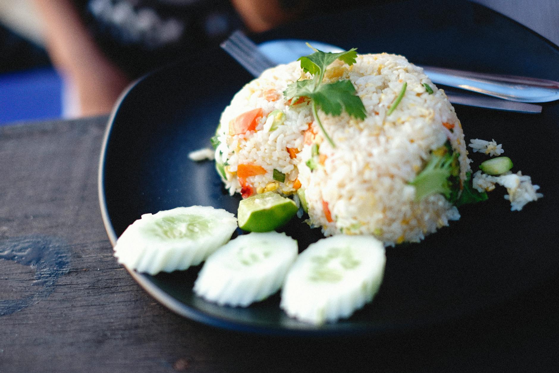 is it safe for cats to eat rice - Featured image
