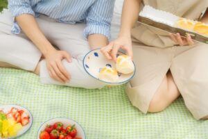 is it safe to share dishware with housecats - Featured image