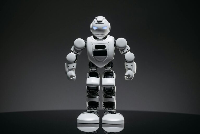 Litter-Robot 4 Blue Light Explained for New Users - Featured image