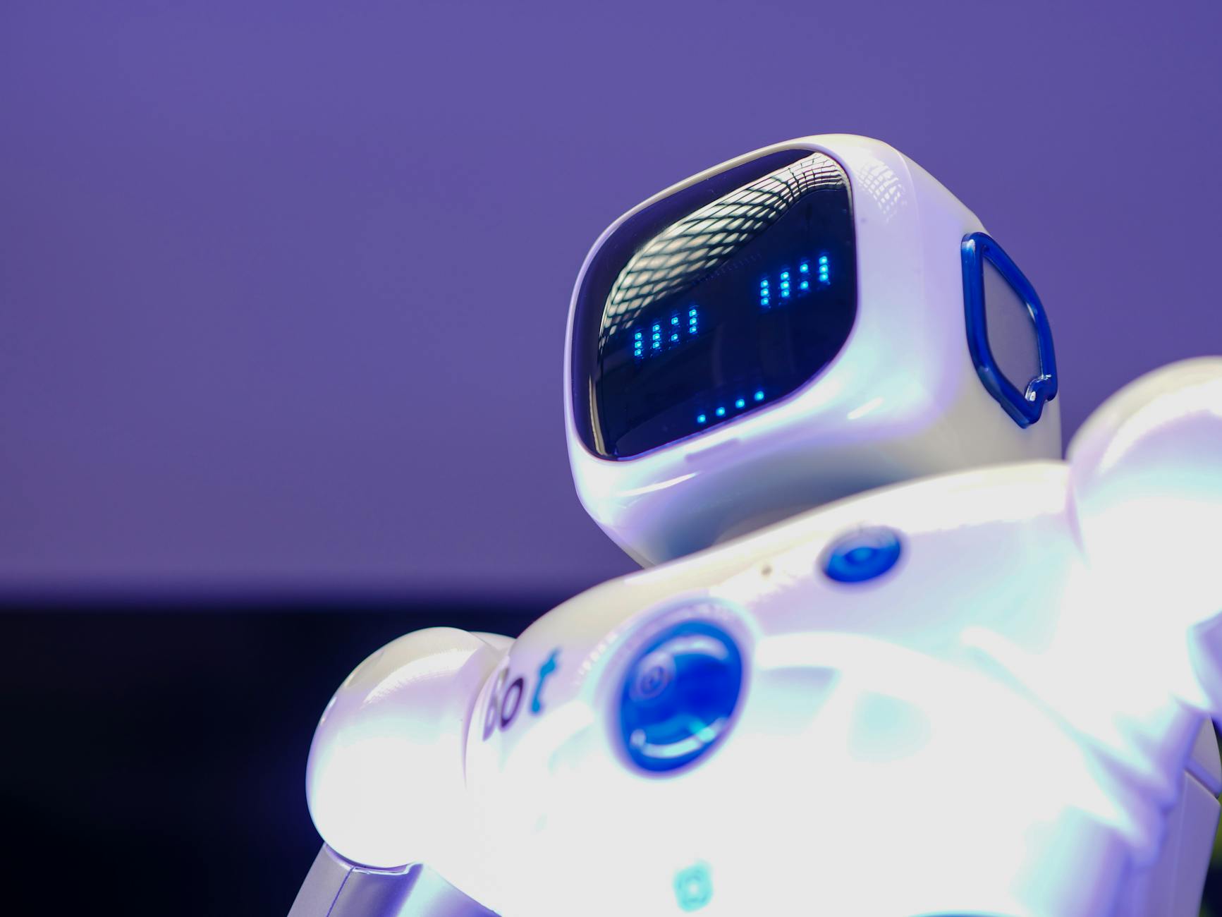 Litter-Robot 4 Blue Light Problems Continue for Some Users - Featured image