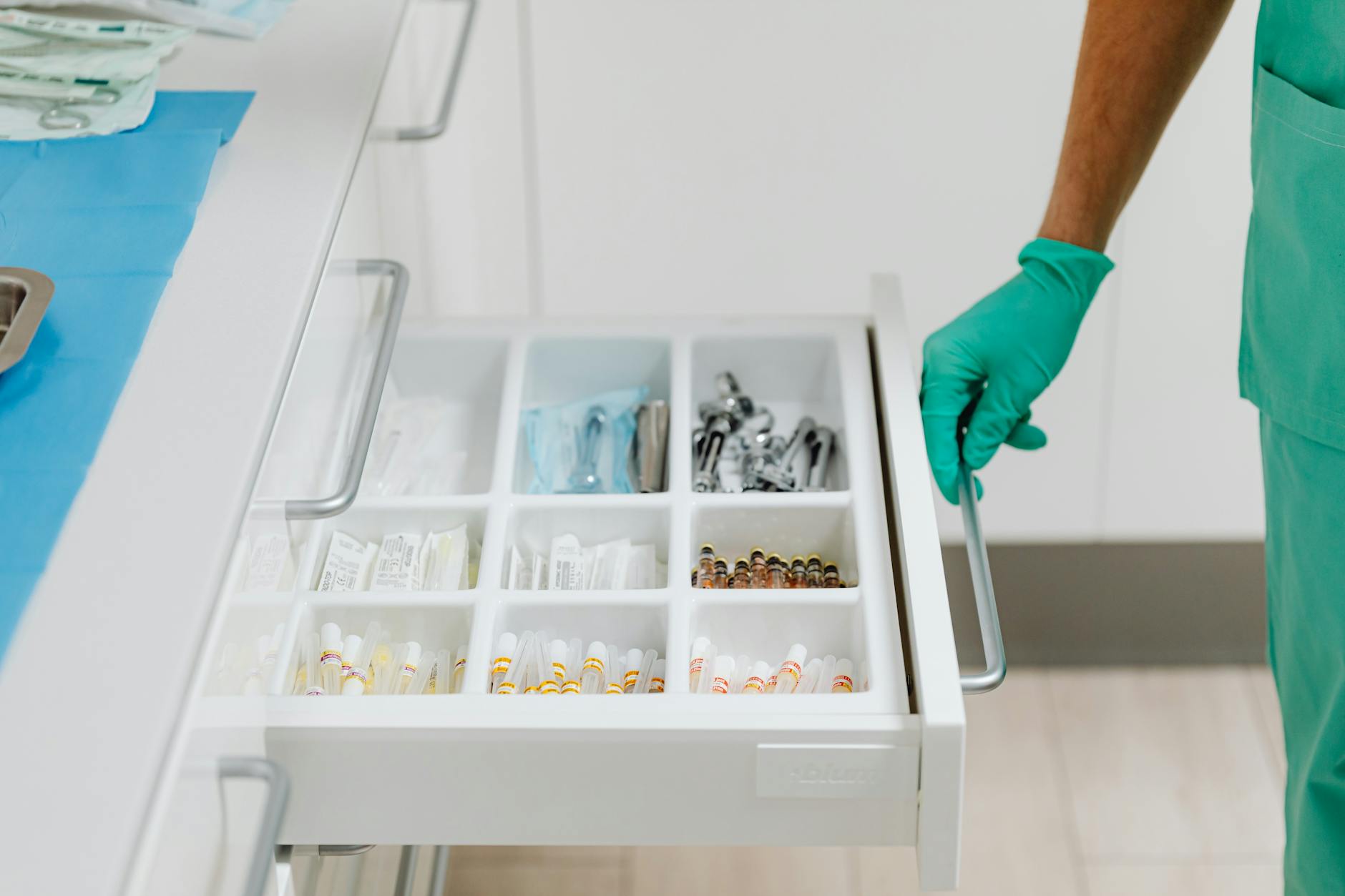 What Happens When the Drawer Is Detected as Full?