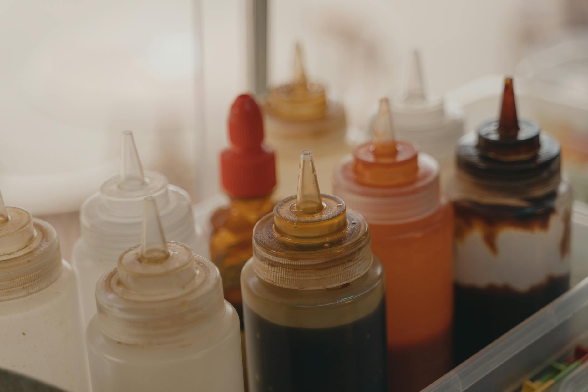 Why Is Vinegar Problematic for Cats?